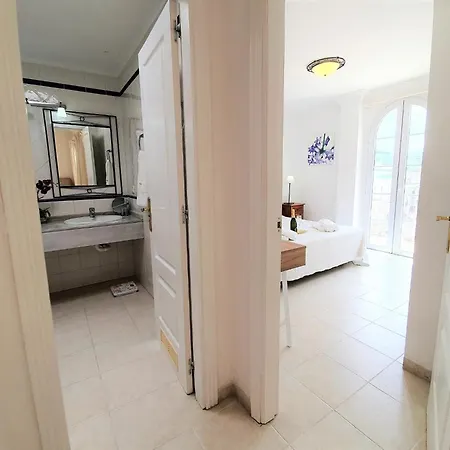 Bahia Alba Apartamento *